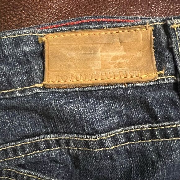 Tommy Hilfiger women’s size 10 classic fit jeans - Picture 4 of 6